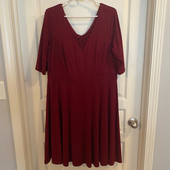 City Chic Red 3/4 Sleeved Retro Swing Dress - Picture 2 of 6